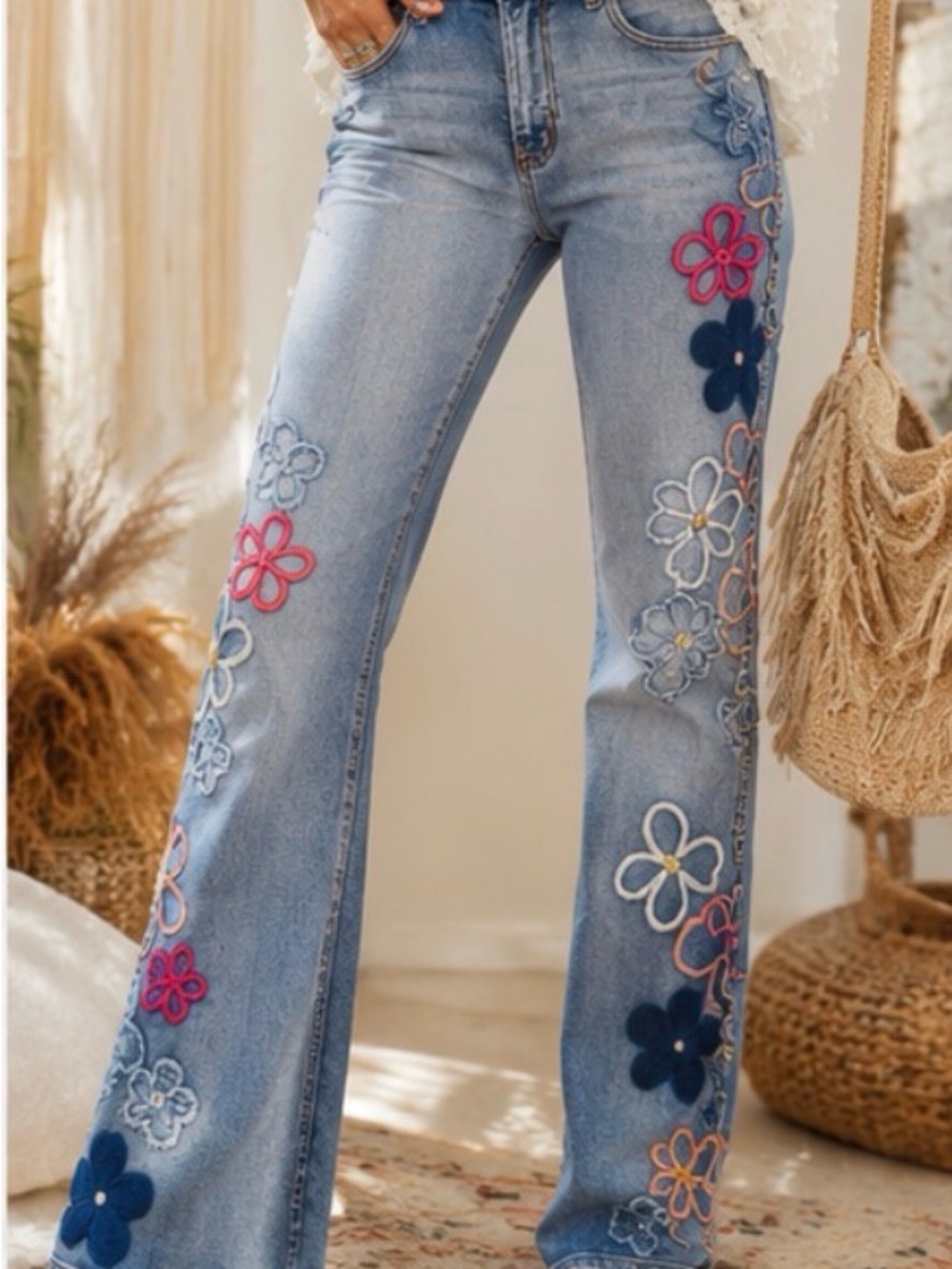 Oli & Hali Roxy Washed FlowerEmbroidery Jeans Size M -NWOT